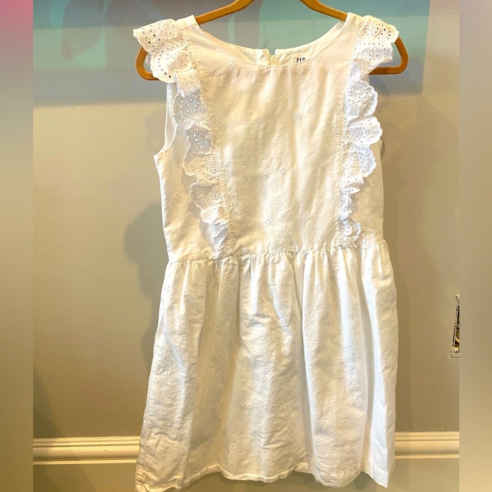 Gap girls white eyelet ruffle dress size small EUC